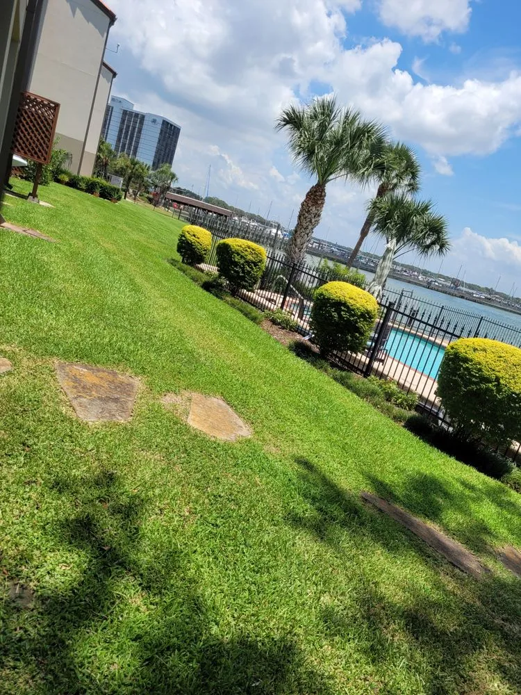 Top-rated landscape design experts serving Houston, TX - SB Lawnservice and Landscaping