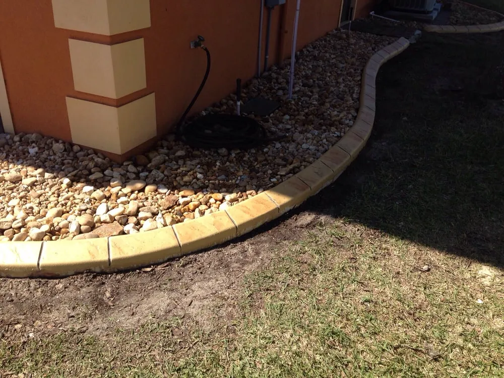 Top-rated garden landscaping in Daytona Beach, FL by Sbcurbing and Landscaping