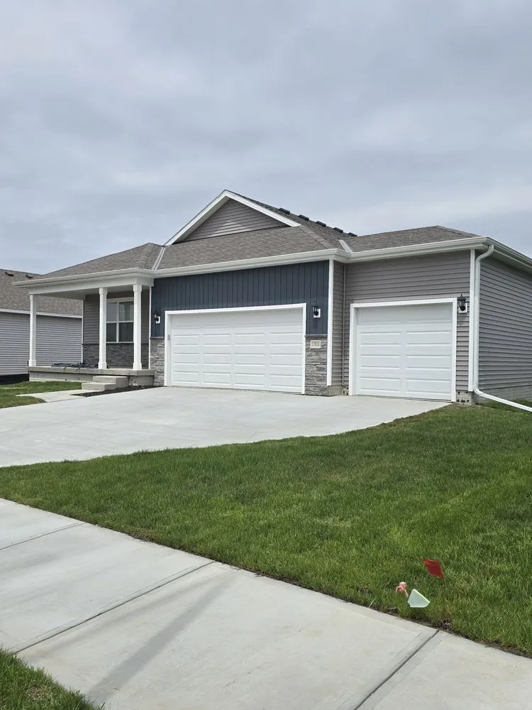 Professional residential landscaping experts serving Omaha, NE - SC Services & Construction