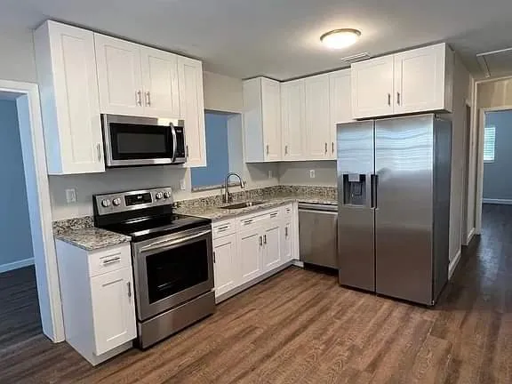 Reliable yard maintenance in Omaha, NE - SC Services & Construction