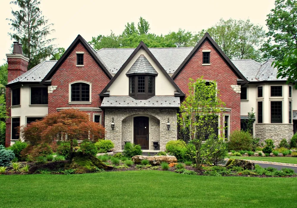 Custom yard maintenance in South Orange, NJ by Scalora Landscaping Services