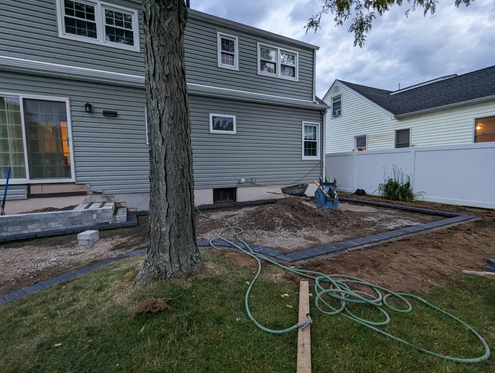 Custom landscaping services experts serving West Babylon, NY - Scanapico Bros Landscaping
