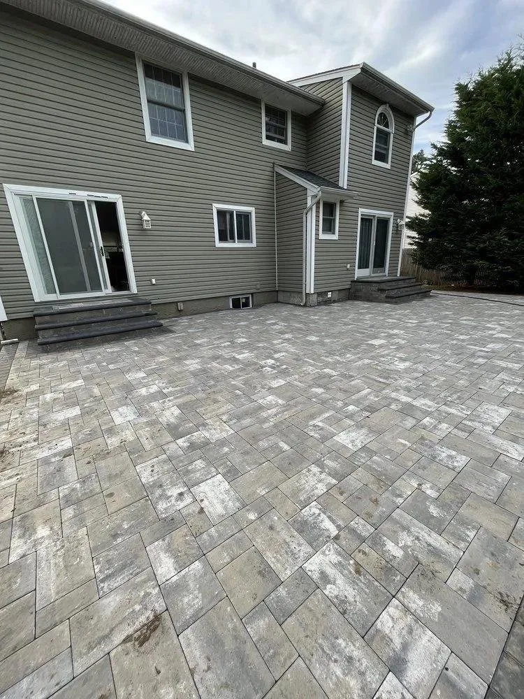 Top-rated lawn mowing service in West Babylon, NY - Scanapicos Landscaping & Masonry