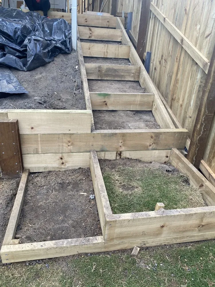 Top-rated lawn mowing service for homes across Irwin, PA - Scaped Outdoors