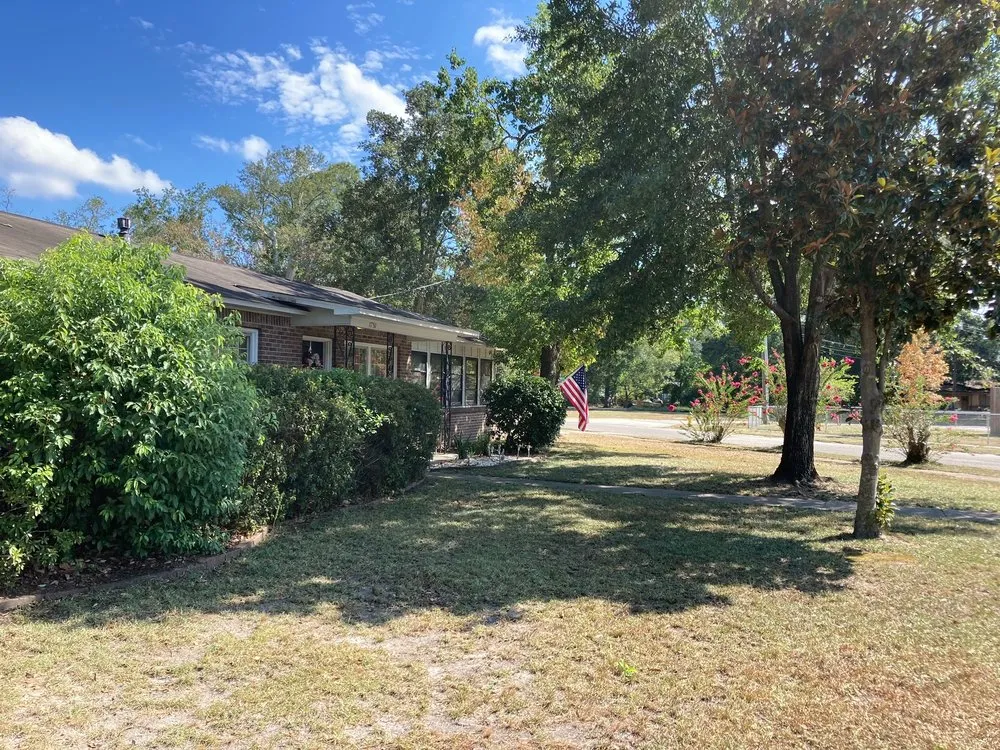 Trusted outdoor landscaping for beautiful yards in Ocean Springs, MS by ScapeGoats