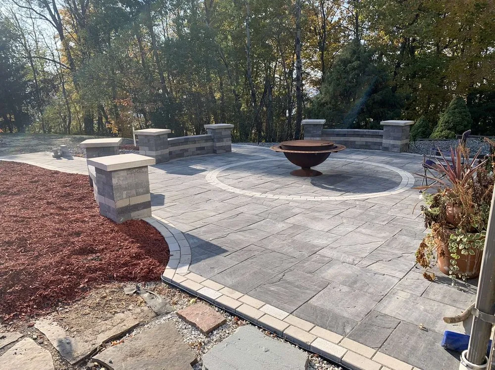 Trusted lawn care service for year-round maintenance in La Crosse, WI by Scapeland