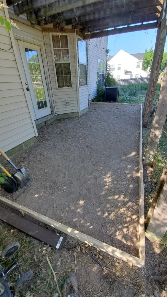 Expert yard cleanup service with custom design across Smithfield, VA - Scapers