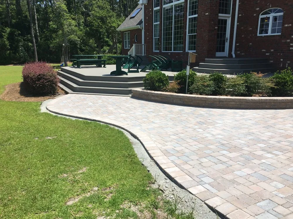 Top-rated lawn care service experts serving Morehead City, NC - Scapes by Steven