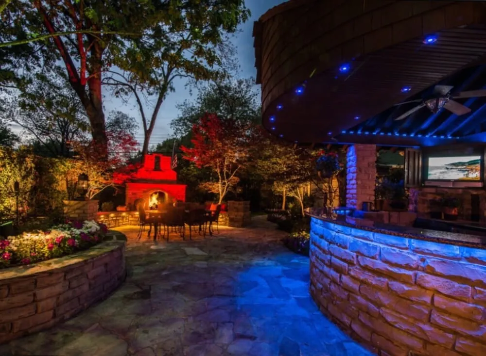 Local yard maintenance in Dallas, TX by Scapes