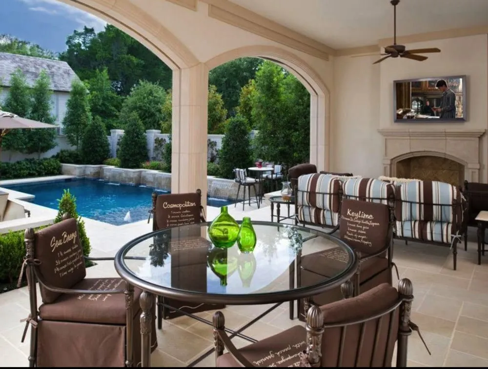 Expert yard maintenance in Dallas, TX by Scapes