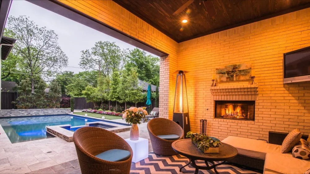 Trusted yard cleanup service in Dallas, TX by Scapes