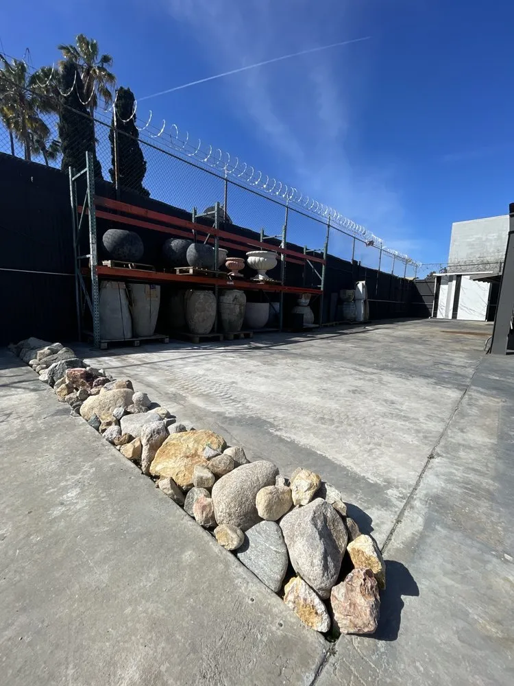 Trusted garden landscaping in North Hollywood, CA by Scapes La