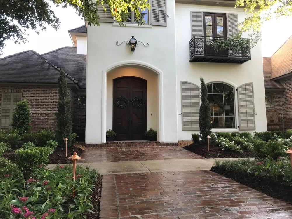 Custom outdoor landscaping near you across Lafayette, LA - Scapes