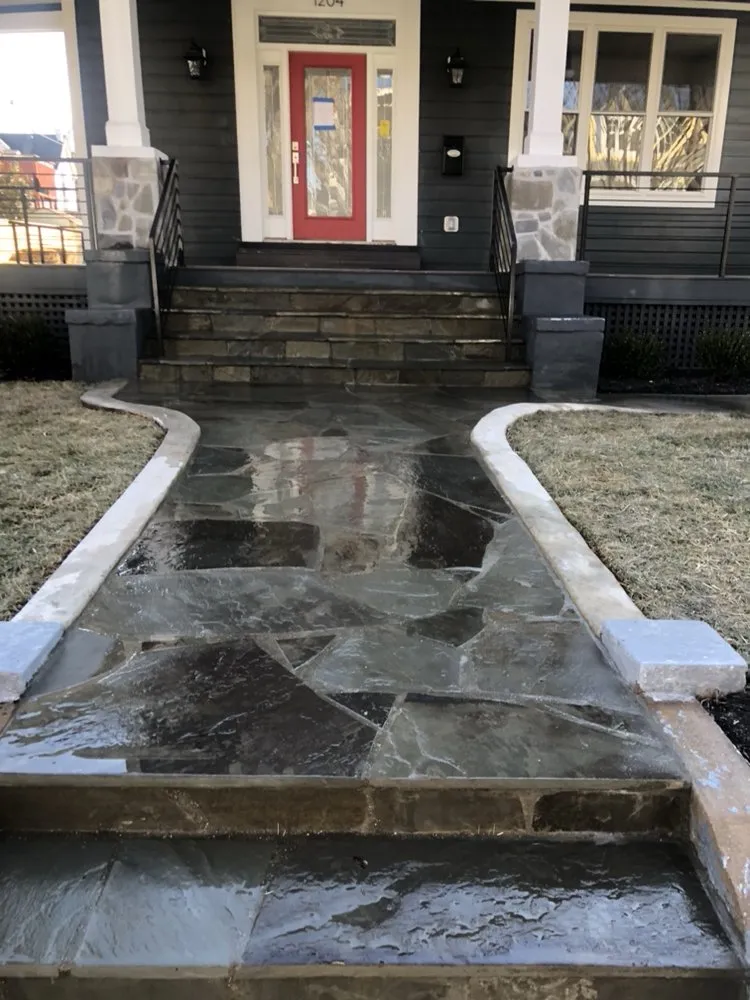 Custom landscape design in Warrenton, VA by Scapes