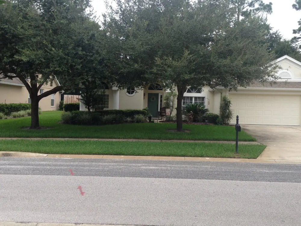 Local garden landscaping experts serving Deltona, FL - Scarano Lawn Care