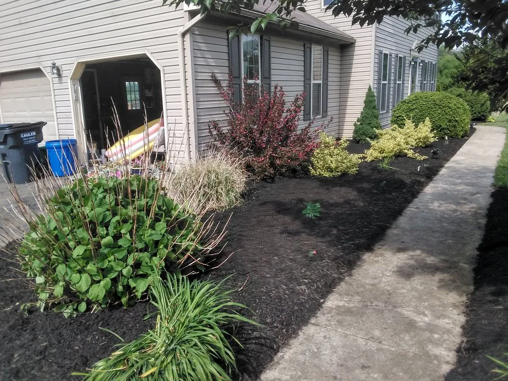 Custom lawn mowing service experts serving Cochranville, PA - Scenery Lawns