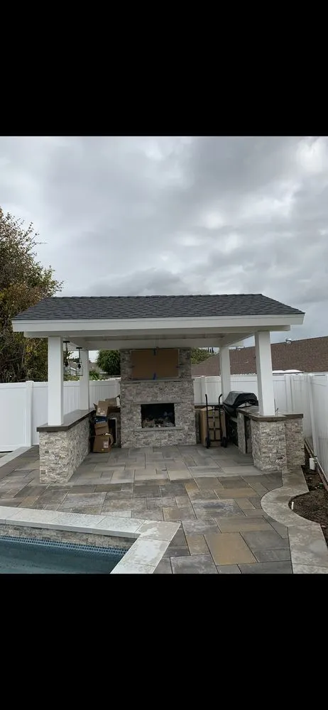 Professional lawn care service in Los Angeles, CA - Scenic Builds Landscape