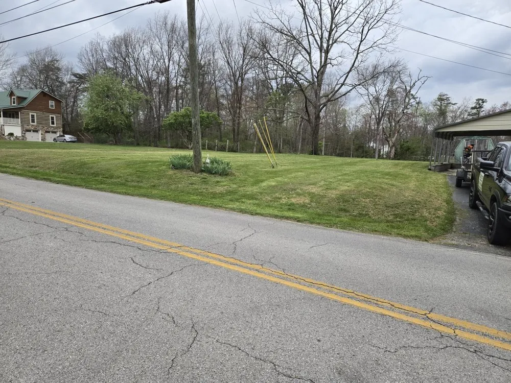 Expert lawn care service experts serving Hixson, TN - Scenic City Lawn Pros