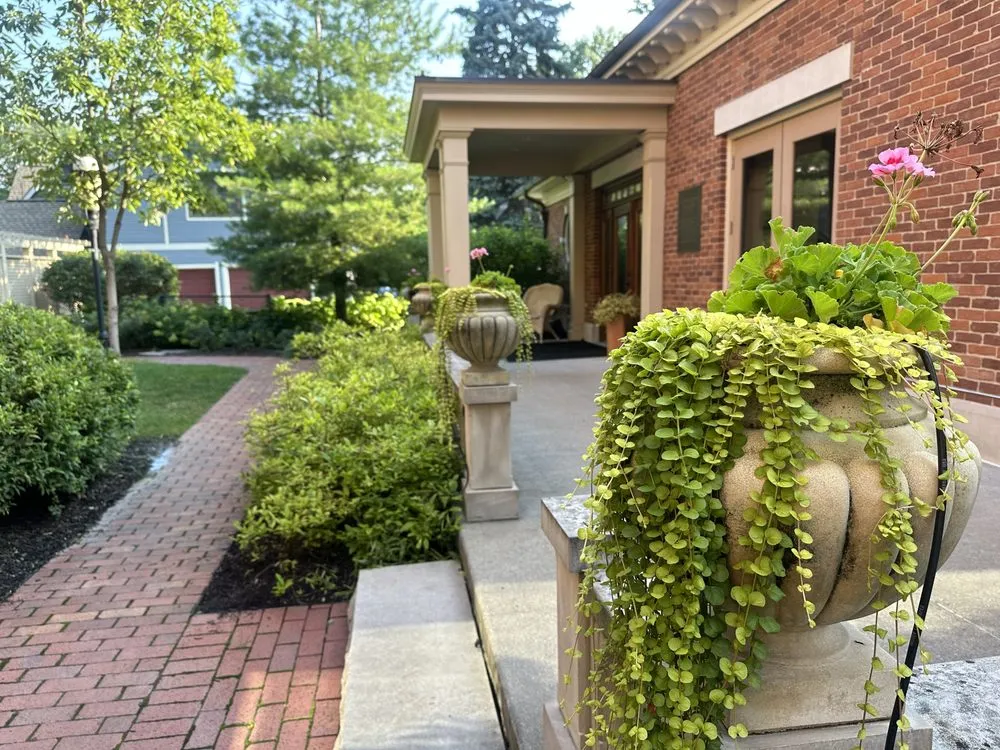 Local lawn care service for year-round maintenance across Indianapolis, IN - Scenic Green