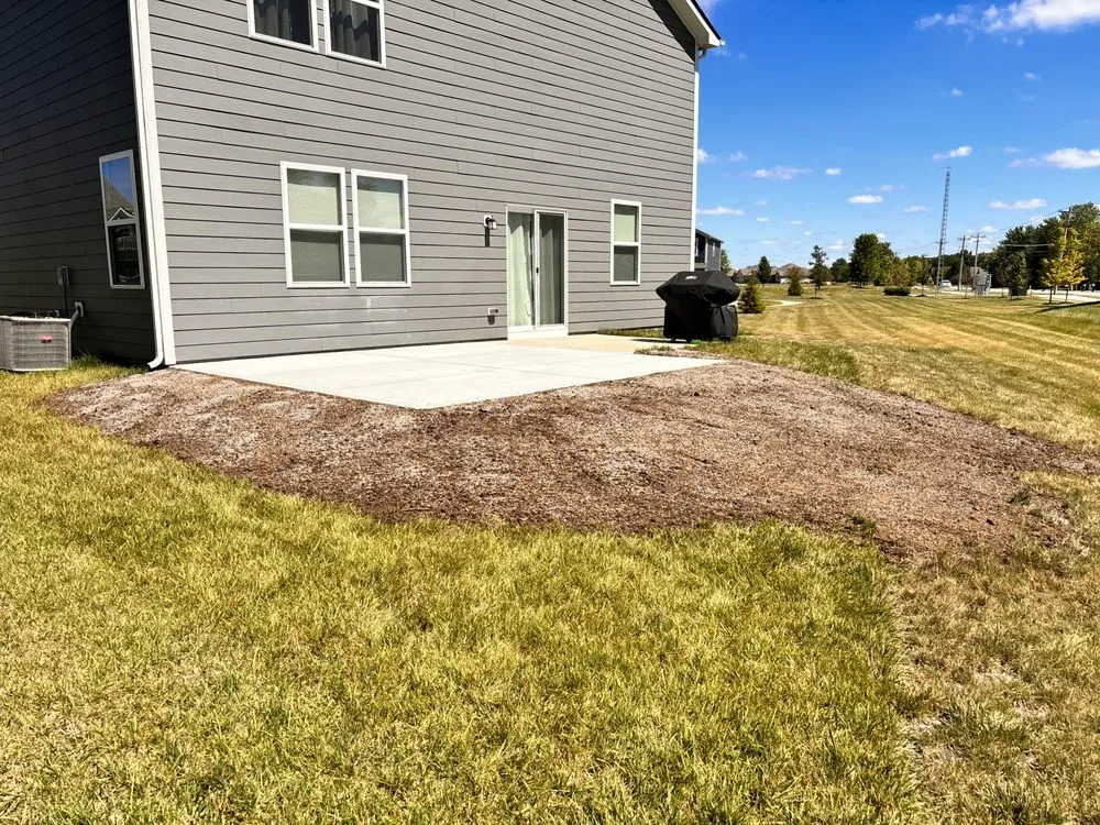 Trusted lawn mowing service in Indianapolis, IN by Scenic Green