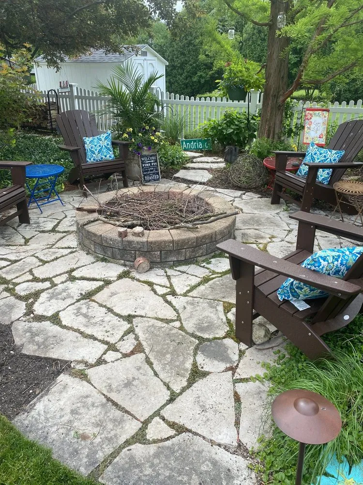 Local garden landscaping experts serving Naperville, IL - Scenic Landscape and Brick Paving