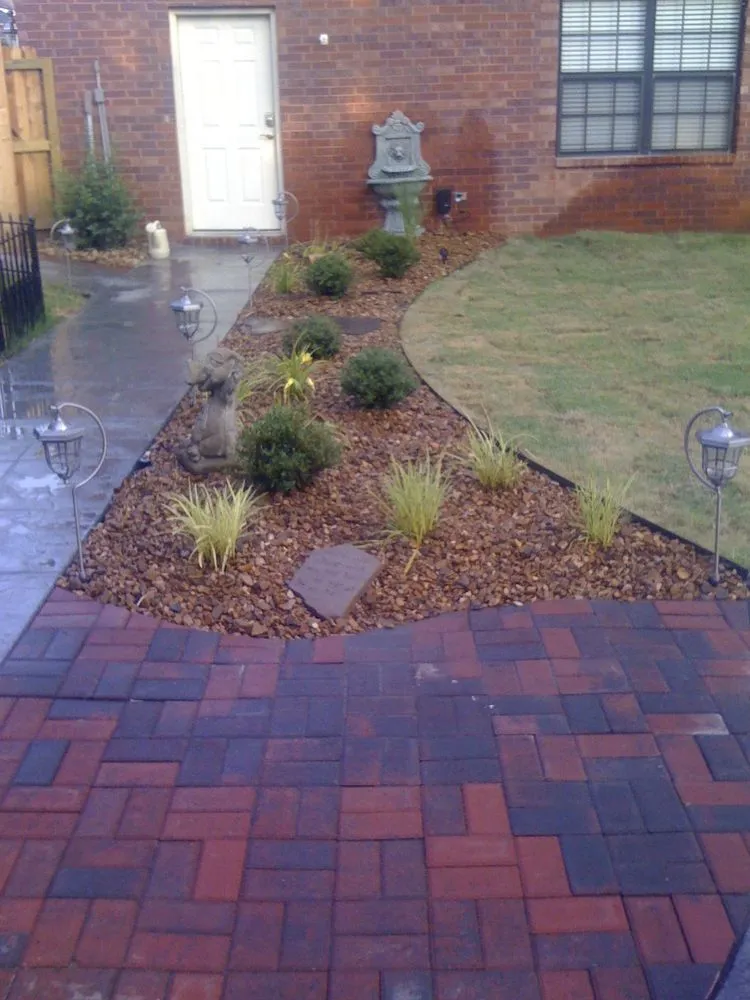 Local yard maintenance experts serving Russellville, AR - Scenic Landscaping