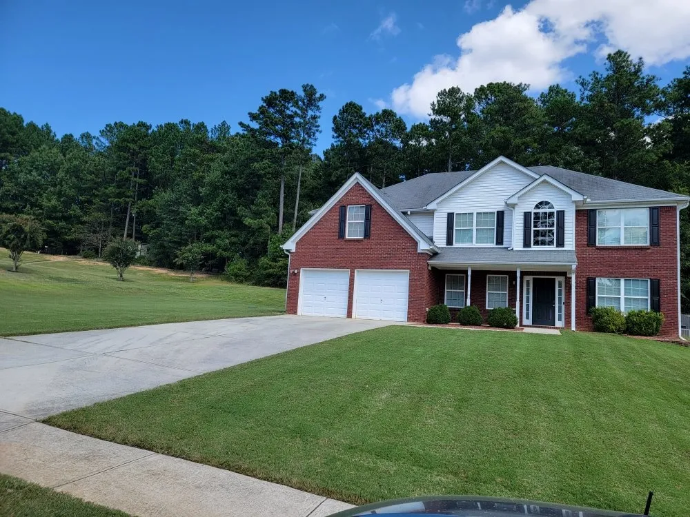 Local outdoor landscaping experts serving Loganville, GA - Scenic lawn Care Services