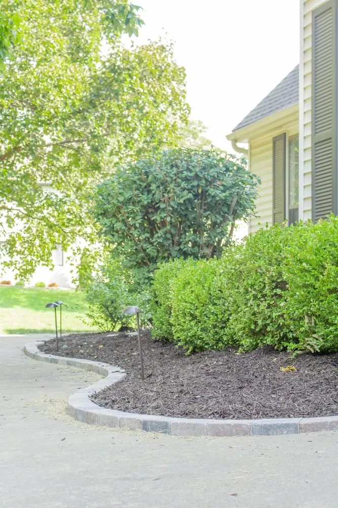 Professional garden landscaping in Grandview, MO by Scenic Lawns & Hardscapes