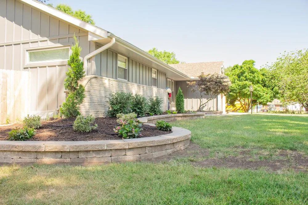 Custom lawn care service in Grandview, MO by Scenic Lawns & Hardscapes