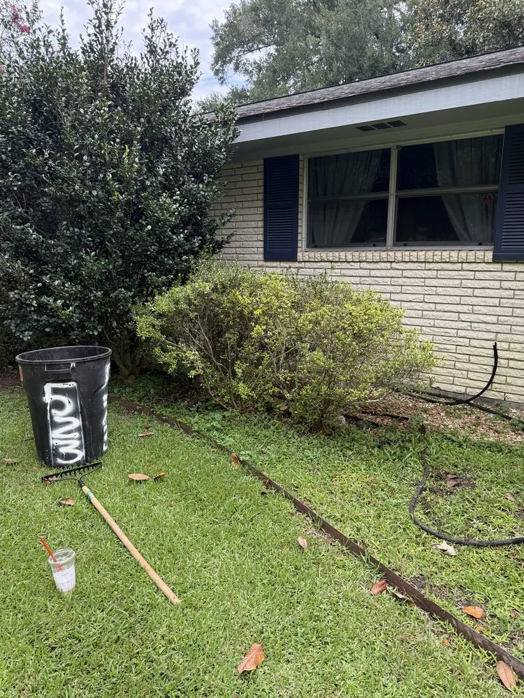 Trusted landscaping services in Lafayette, LA by Scenic Solutions