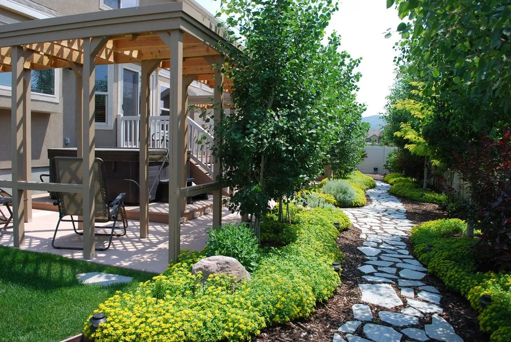 Affordable yard maintenance for beautiful yards across Sandy, UT - Scenic View Landscape