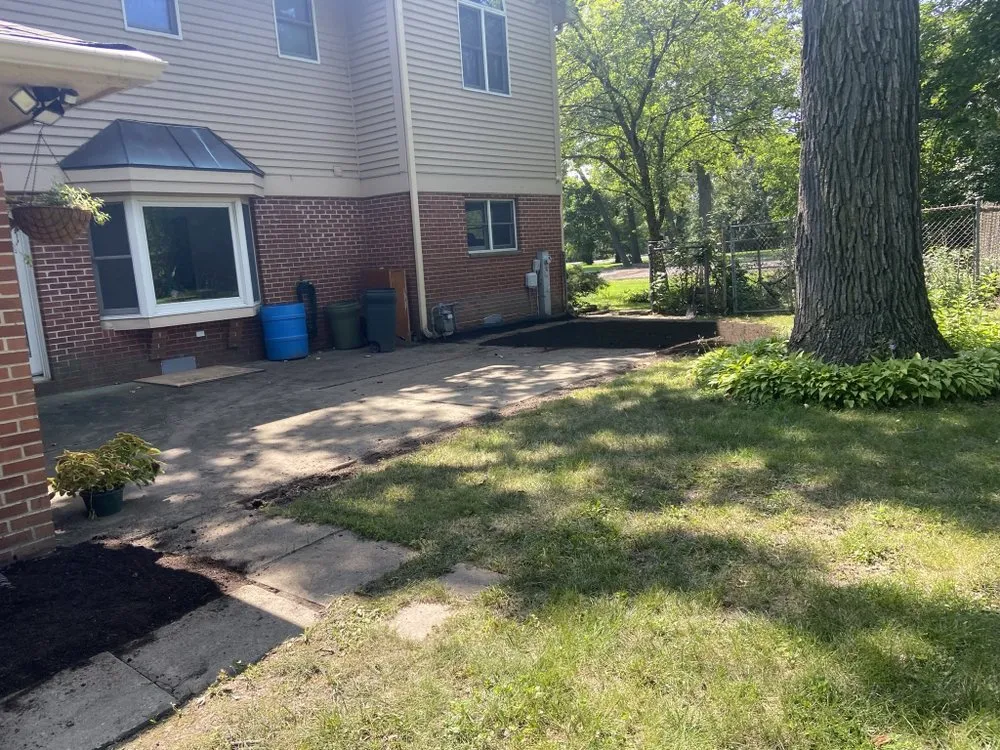 Trusted outdoor landscaping for residential properties in Village of Lakewood, IL by Scenic View Landscaping