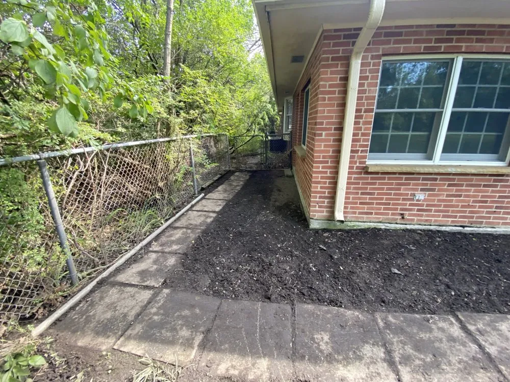 Top-rated garden landscaping in Village of Lakewood, IL by Scenic View Landscaping