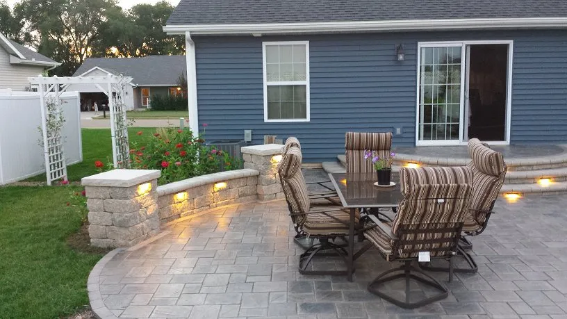 Reliable yard maintenance for beautiful yards across Mapleton, IL - Schade Landscaping