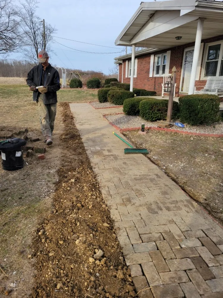 Expert garden landscaping in Hardinsburg, IN by Schad's Lawn Care