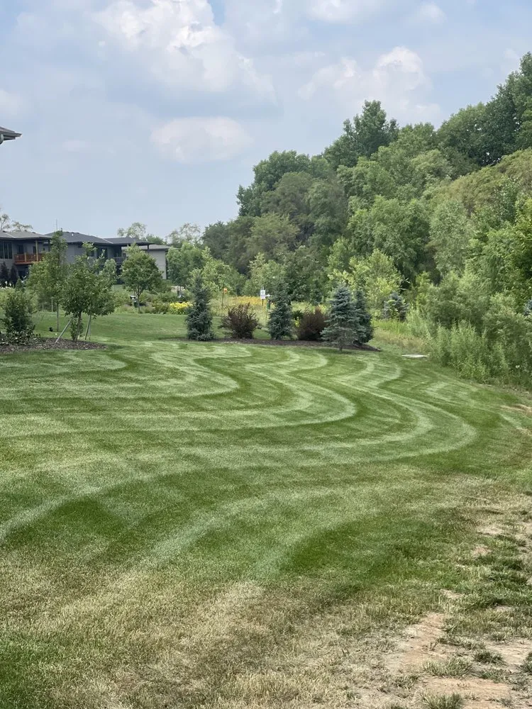 Affordable lawn mowing service experts serving Springfield, NE - ScharpScapes