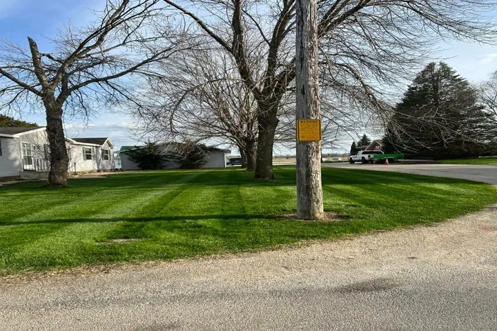 Local outdoor landscaping for beautiful yards in Fairbank, IA by Scheel's Professional Lawn Care