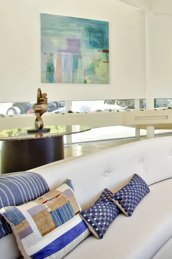 Affordable garden landscaping with custom design in GRANDE POINTE, FL by SCHEER INTERIOR DESIGN