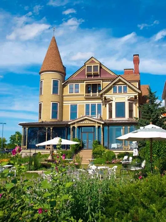 Custom yard cleanup service in Lake Geneva, WI by Schiller Lawn & Landscape