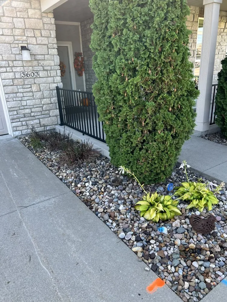 Affordable lawn care service in Des Moines, IA - SchladerScapes