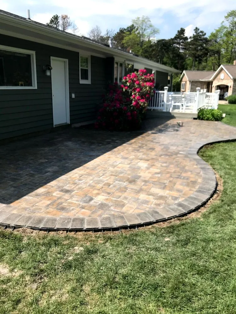 Top-rated outdoor landscaping in Allendale, MI by Schmaltz Scapes