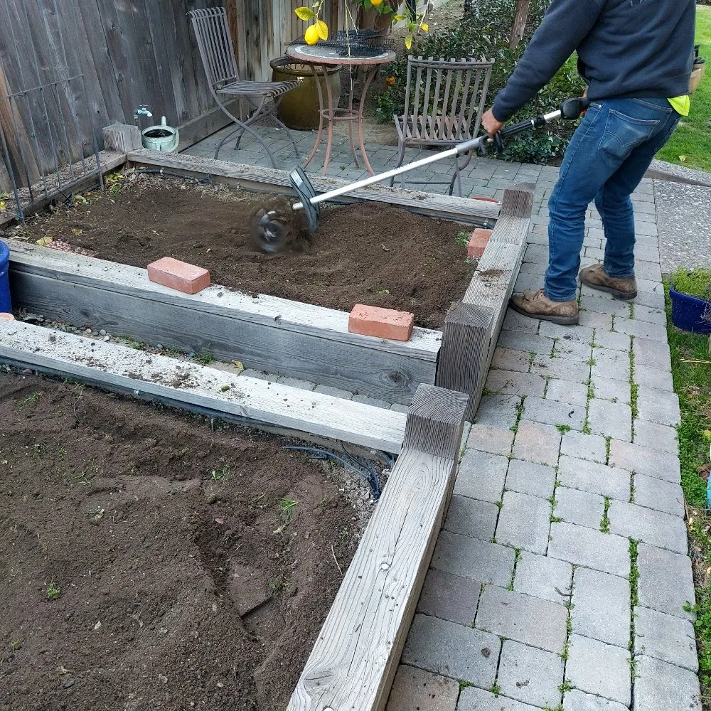 Professional lawn care service in Modesto, CA - Schmid Landscaping