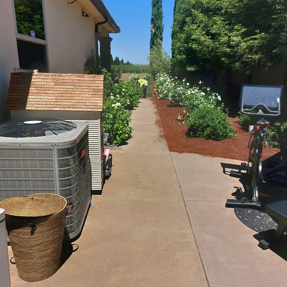 Affordable lawn care service experts serving Modesto, CA - Schmid Landscaping