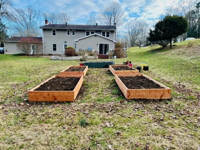 Affordable yard maintenance in Bel Air, MD by Schmidt Landscaping