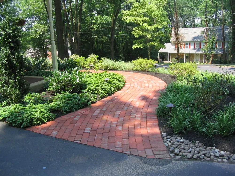 Custom lawn care service in Dresher, PA by Schmidt's Nurseries