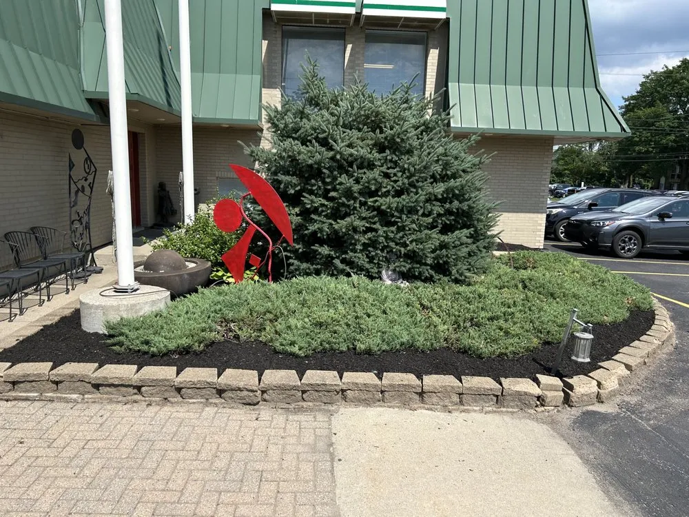 Professional outdoor landscaping experts serving Waterford, MI - Schmidty’s Landscaping