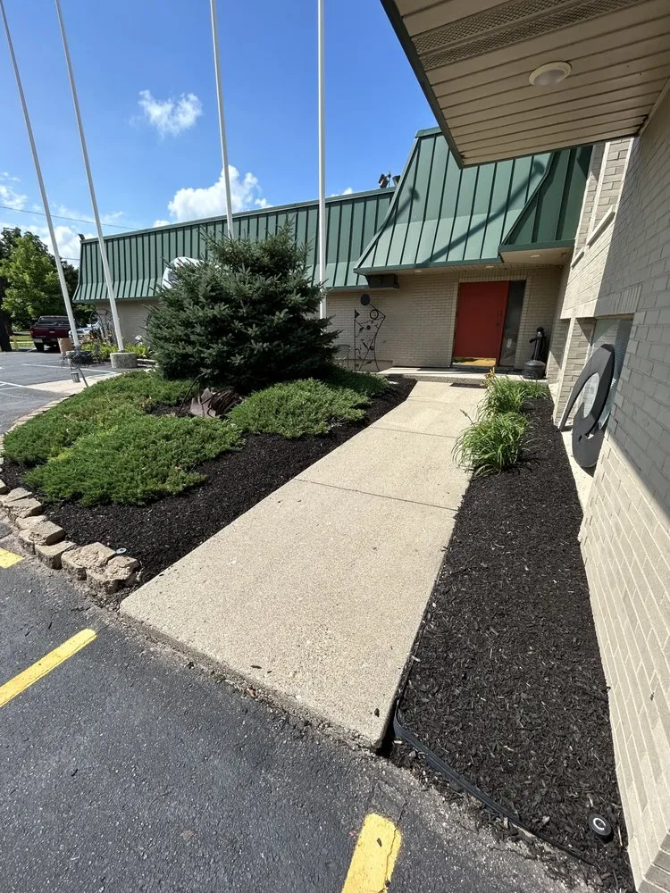 Trusted outdoor landscaping in Waterford, MI by Schmidty’s Landscaping