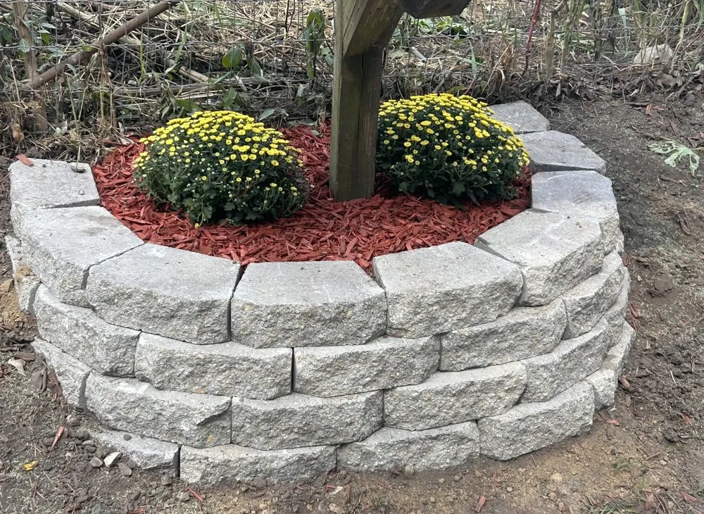 Custom lawn care service experts serving Barnett, MO - Schmitz Landscaping