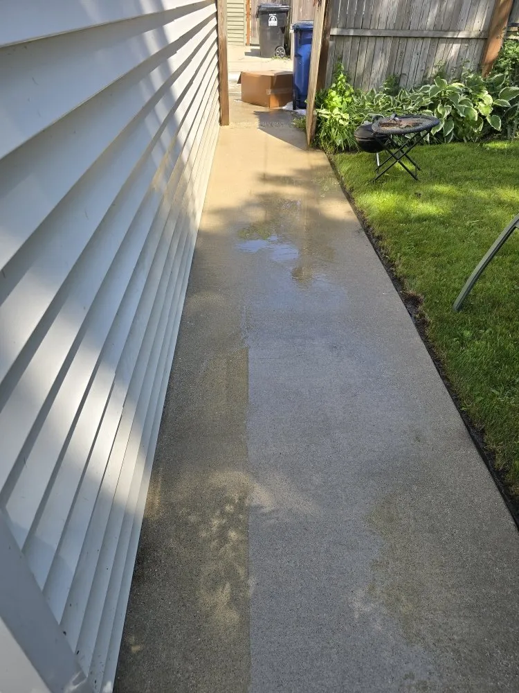 Reliable outdoor landscaping in Racine, WI by Schmonk Wash