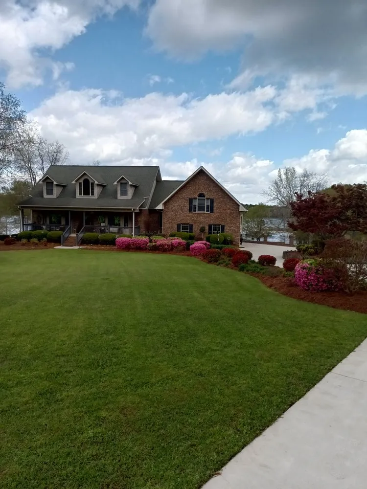 Professional yard cleanup service for homes across Hartwell, GA - Schnieder Services
